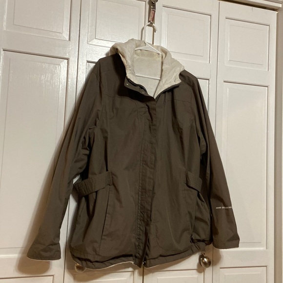 Free Country Jackets & Blazers - Free Country Jacket. Brown with cream colored lining. Size XL women’s.